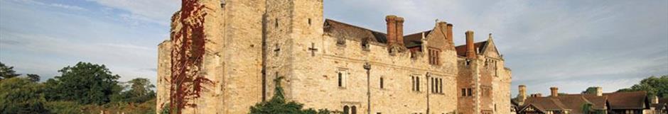 hero French Castle landing page