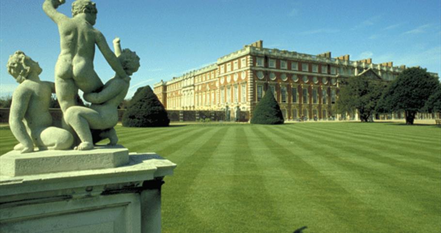 Hampton Court Palace, Surrey