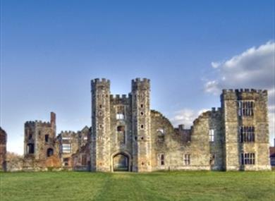 Cowdray Ruins