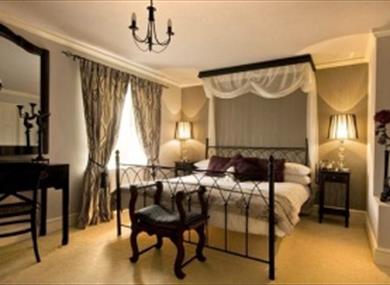 Stanwell House Hotel