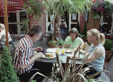 Courtyard Café