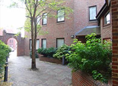 9 The Courtyard Exterior