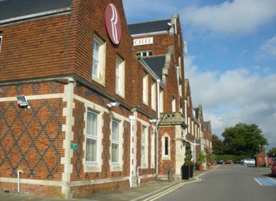 Ramada Farnham