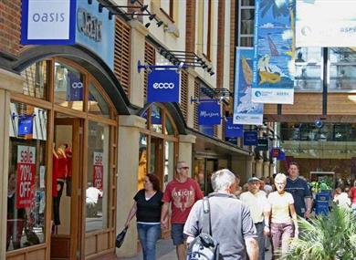 Shopping at Gunwharf Quays, Portsmouth