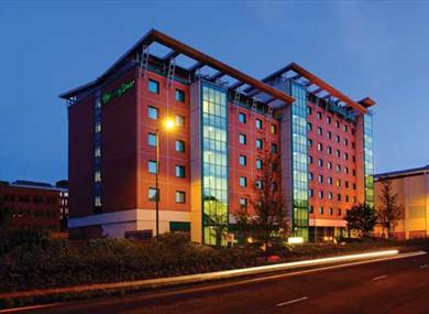 Hugo's at the Holiday Inn, Woking