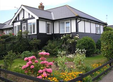 Papyrus 1920's bungalow, Rustington