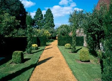 Physic Garden, Petersfield