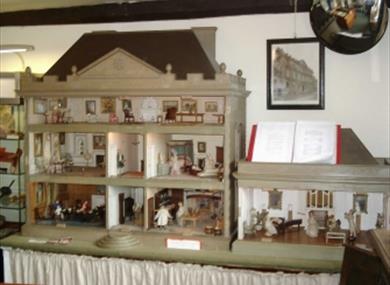 Dolls House in Tolsey Museum at Burford