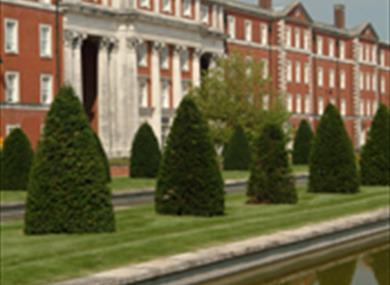 Peninsula Barracks