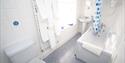 cleeve lodge bathroom