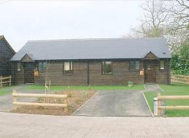 Acorn and Squirrel Cottages