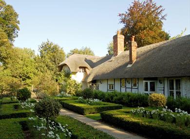 Old Thatch Gardens