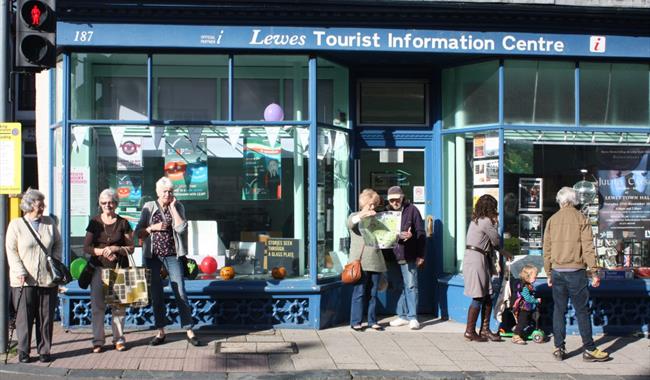 tourist information centres uk
